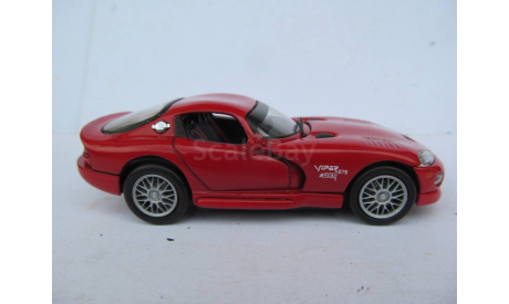 модель 1/43 Dodge Viper GTS Universal Hobbies UH металл 1:43, масштабная модель, scale43