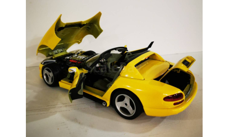 модель 1/18 Dodge Viper RT/10 Burago Italy металл 1:18, масштабная модель, scale18, BBurago