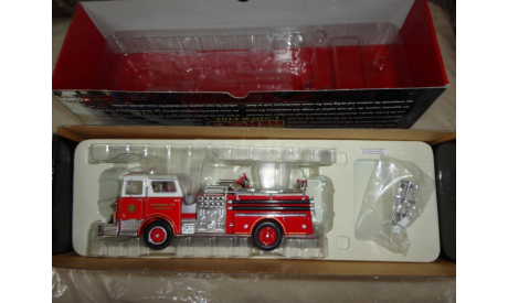 1/50 модель пожарный Mack CF pumper Bethpage NY USA Corgi металл, масштабная модель, scale50