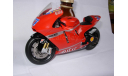 модель 1/12 гоночный мотоцикл DUCATI - DESMOSEDICI N 27 MOTOGP C. STONER 2007 WORLD CHAMPION Altaya 1:12, масштабная модель мотоцикла