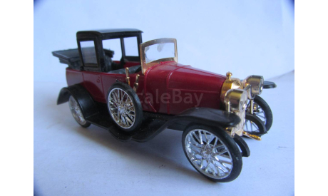 модель 1/43 Elizalde R.V.E. Cabriolet EKO Spain пластик 1:43, масштабная модель, scale43