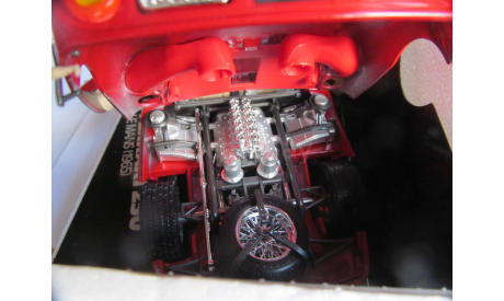 модель 1/18 Ferrari 250 Le Mans 1965 Burago Italy металл 1:18 250LM, масштабная модель, BBurago, scale18