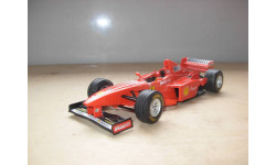 модель F1 Формула-1 1/24 Ferrari F300 1998 #3 Schumacher Burago металл 1:24