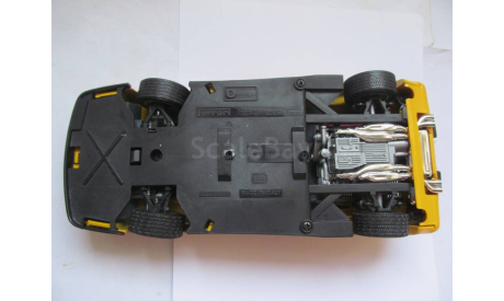 модель 1/18 Ferrari Testarossa 1984 Burago Italy металл 1:18, масштабная модель, BBurago, scale18