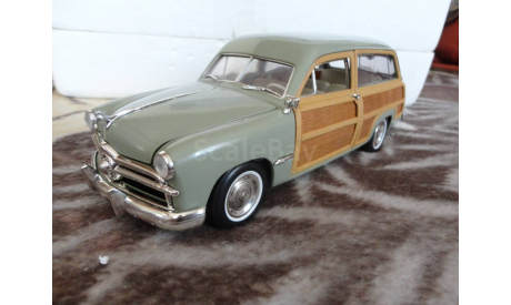 модель фургона 1/18 Ford 1949 WOODY WAGON Motor City Classics металл, масштабная модель, 1:18