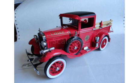 модель 1/18 пожарный пикап Ford A 1931 FIRE PICK UP Motor City Classics металл, масштабная модель, 1:18