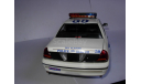 модель 1/18 полицейский Ford Crown Victoria Police Des Plaines Autoart металл 1:18, масштабная модель