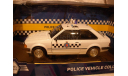 модель 1/18 полицейский Ford Escort 1.1L Popular Section Car Essex Police Model Icons 1:18, масштабная модель, scale18