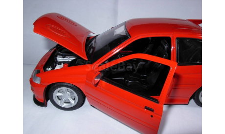 модель 1/18 Ford Escort COSWORTH 1992 UT MODELS металл 1:18, масштабная модель, scale18