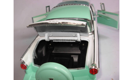 модель 1/18 Ford Fairline 1955 Crown Victoria Yatming Road Toughметалл 1:18, масштабная модель