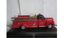 модель 1/24 пожарный Ford Fire Engine 1951 Golden Wheel металл пожарная 1:24 1/25 1:25, масштабная модель, scale24