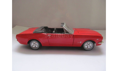модель 1/18 Ford Mustang 1965 Cabrio Revell металл 1:18, масштабная модель, scale18