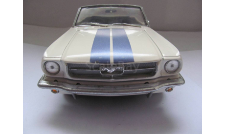 модель 1/18 Ford Mustang 1965 Cabrio Revell металл 1:18, масштабная модель, scale18