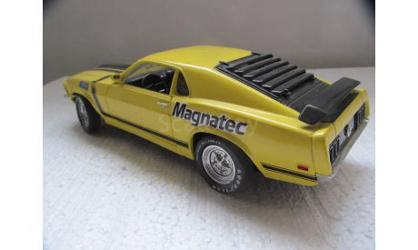 модель 1:18 Ford Mustang 1970 Boss ERTL 1/18, масштабная модель, ERTL (Auto World), scale18