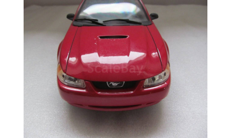 модель 1/18 Ford Mustang GT 1999 Convertible Maisto металл 1:18, масштабная модель, scale18