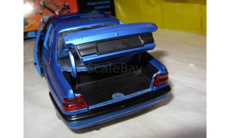 модель 1/24 Ford Orion Ghia Schabak металл 1:24 синий, масштабная модель, scale24