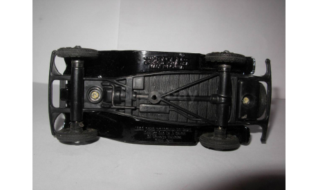 модель 1/43 Ford Roadster 1932 DeLuxe ERTL металл 1:43, масштабная модель, scale43