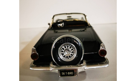 модель 1/18 Ford Thunderbird 1956 Revell металл 1:18, масштабная модель, scale18