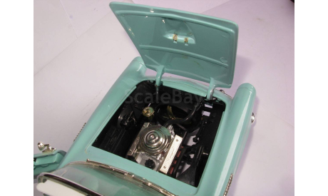 модель 1/18 Ford Thunderbird 1956 Revell металл 1:18, масштабная модель, scale18