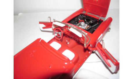 модель 1/18 Ford Thunderbird 1955 Revell металл 1:18, масштабная модель, scale18