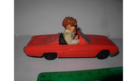 модель 1/43 Ford Thunderbird 1963 + фигурка Disney McDonald’s пластик 1:43, масштабная модель, scale43