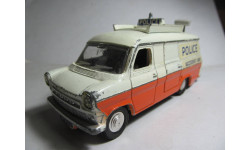 модель 1/43 полицейский Ford Transit Police Accident Unit Dinky Toys Meccano Britain металл полиция