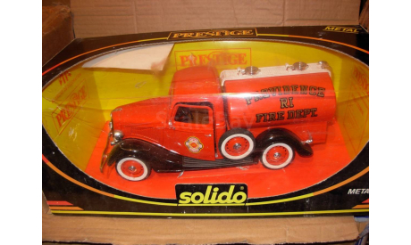 модель 1/19 Ford V8 пожарная цистерна ’Providence Fire Dept’ Solido металл пожарная не 1:18, масштабная модель, scale18