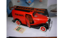 модель 1/19 Ford V8 пожарый фургон ’Chicago Fire Dept’ Solido France металл пожарная 1:19 не 1:18 1/18, масштабная модель, scale18