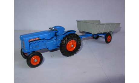 модель трактора с прицепом 1/43 Fordson Tractor + Whitlock Trailer King Size Lesney Matchbox England металл 1:43, масштабная модель, scale43