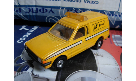 модель фургон 1/36 Ford Escort AA Service Corgi металл 1:36, масштабная модель, scale35