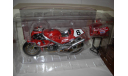 1/12 модель мотоцикл  Honda RC30 1990 Isle Of Man 8 Carl Fogarty Universal Hobbies металл 1:12, масштабная модель мотоцикла, scale12