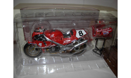 1/12 модель мотоцикл  Honda RC30 1990 Isle Of Man 8 Carl Fogarty Universal Hobbies металл 1:12, масштабная модель мотоцикла, scale12