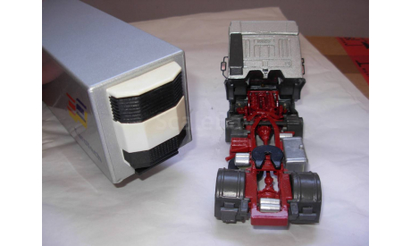 модель 1/43 Iveco Eurotech +трейлер truck+ trailer Eligor 1:43, масштабная модель, scale43