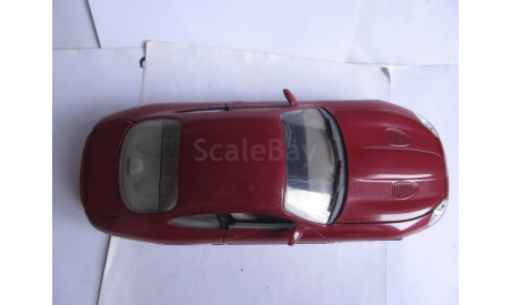 модель 1/18 Jaguar XKR Coupe Solido металл 1:18, масштабная модель