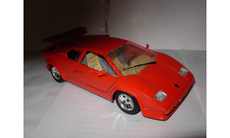 модель 1/24 Lamborghini Countach 1988  Burago Italy металл 1:24, масштабная модель, scale24, BBurago