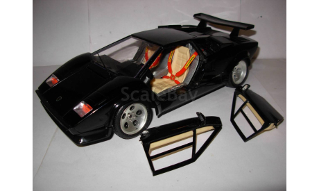 модель 1/18 Lamborghini Countach 5000 Quattrovalvole Burago Italy металл 1:18, масштабная модель, scale18, BBurago