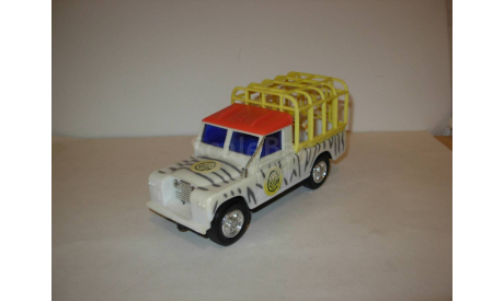 модель игрушка 1/36 Landrover с тигром Китай 1:36 пластик, масштабная модель, scale35, Land Rover