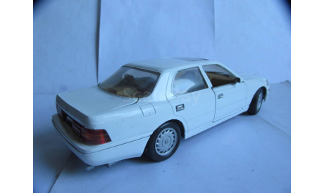 модель 1/18 Lexus LS400 Yatming Road Tough металл 1:18, масштабная модель