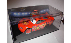 модель Lightning Mcqueen Cars Disney Pixar Schuco Limited смола 1:18
