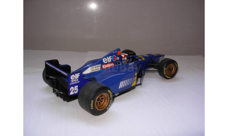 модель F1 Формула 1 1/18 Ligier Honda JS41 1995 #25 Aguri Suzuki Minichamps / Paul’s Model Art металл 1:18, масштабная модель