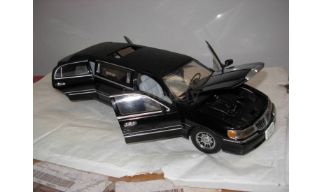 модель 1/18 Lincoln Town Car Limousine 1999 Sun Star металл 1:18, масштабная модель, scale18, Sunstar