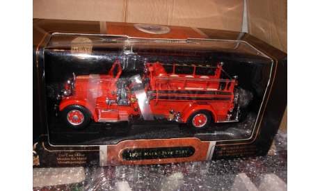 пожарная модель 1/24 MACK 1935 TYPE 75BX fire engine Yatming/Signature металл, масштабная модель, 1:24