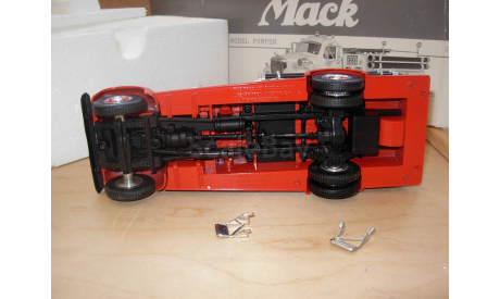 модель 1/34 pumper/пожарный автонасос Mack B 1960 Newark First Gear металл 1:34, масштабная модель, scale32