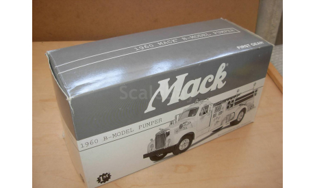 модель 1/34 pumper/пожарный автонасос Mack B 1960 Newark First Gear металл 1:34, масштабная модель, scale32