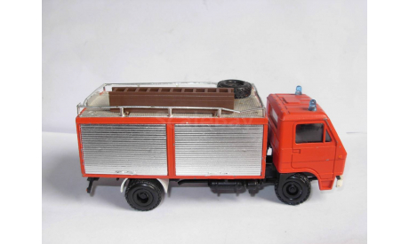 модель 1/50 пожарый MAN VW Volkswagen 8.136F TLF8 Conrad металл 1:50, масштабная модель, scale50