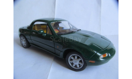 модель 1/18 Mazda MX5 Miata Roadster Hard Top первого поколения 1989 Kyosho металл 1:18 MX-5, масштабная модель, scale18