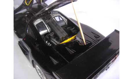 модель 1/18 McLaren F1 GTR UT MODELS металл 1:18, масштабная модель, scale18