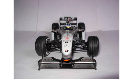 модель F1 Формула-1 1/18 McLaren Mercedes MP4/15 2000 #2 David Coulthard Minichamps металл 1:18 MB Mercedes-Benz Мерседес Макларен, масштабная модель, scale18