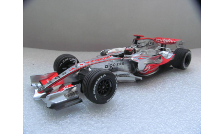 модель F1 Формула-1 1/18 Vodafone McLaren Mercedes MP4-22 #1 2007 Fernando Alonso Minichamps/ Paul’s Model Art металл 1:18 Mercedes-Benz Мерседес, масштабная модель, scale18