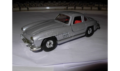 модель 1/36 MB Mercedes Benz 300SL Corgi Gt. Britain металл 1:36 Mercedes-Benz Мерседес, масштабная модель, scale35